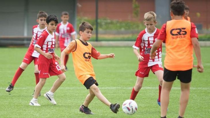 Minik yıldızlar Samsunspor'a seçilebilmek için tüm hünerlerini sergiledi