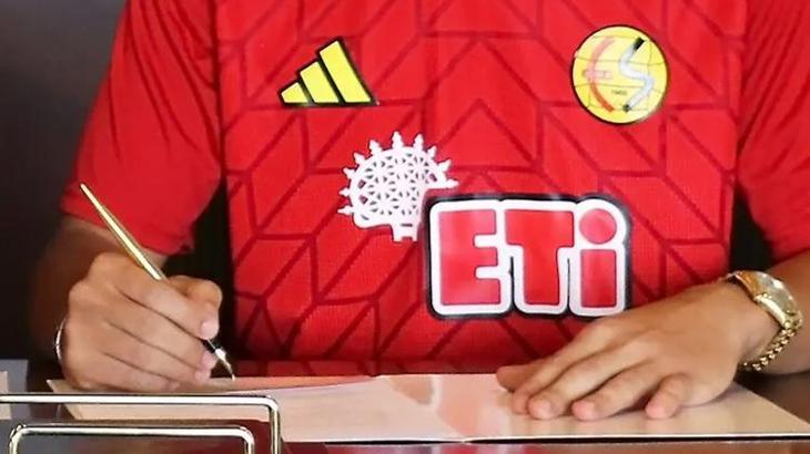 Eskişehirspor'un yeni kalecisi belli oldu! Rakip takımın yıldızı imzayı attı