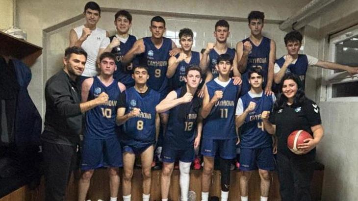 Çayırova Belediyesi Eğitim Spor Kulübü sezonu namağlup zirvede bitirdi