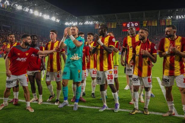Göztepe'de 2 oyuncu yakın markajda! Avrupa devleri bile peşlerine düştü