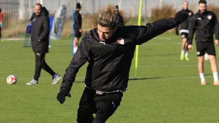 Elazığspor’da kadrodışı kararı: Forma şansı ikinci bir karara bağlı