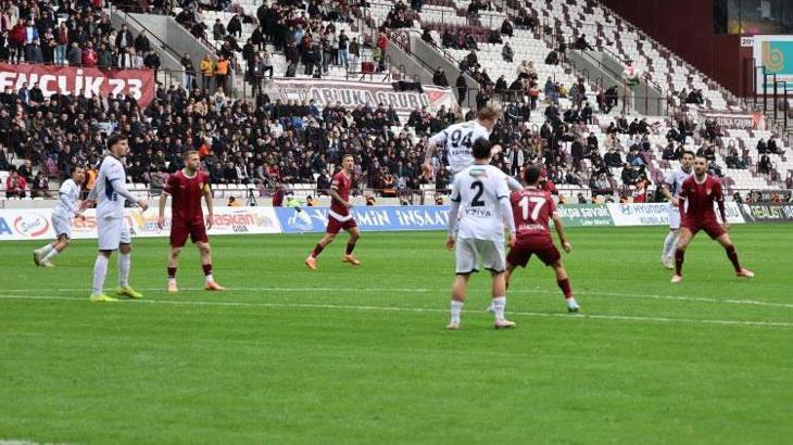 Elazığspor evindeki kritik maçta Karacabey Belediyespor'a mağlup oldu