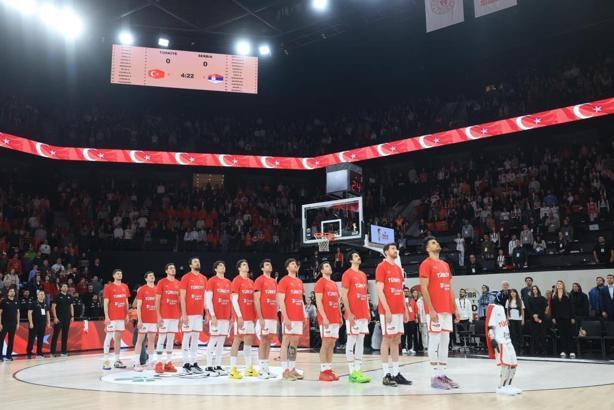 A Milli Erkek Basketbol Takımı, Sırbistan'ı geçti turu garantiledi