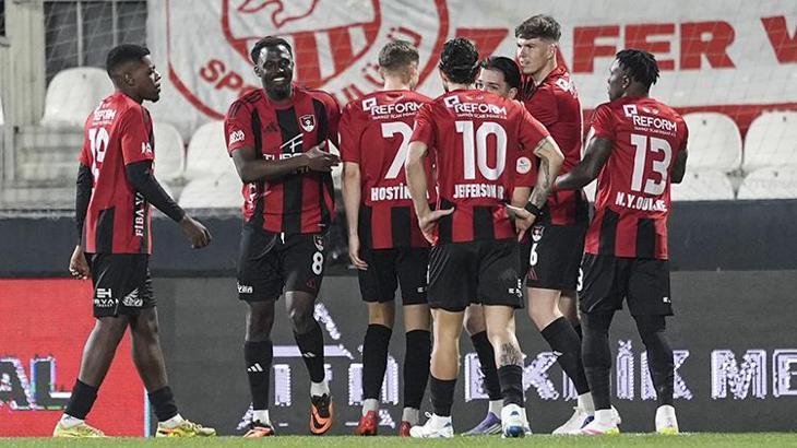 Vanspor puan kaybetti, Osman Zeki Korkmaz'ın krampon sözleri olay oldu