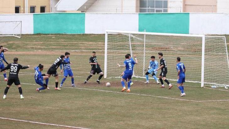 12 Bingölspor -Erciyes 38 FSK maçında puanlar paylaşıldı