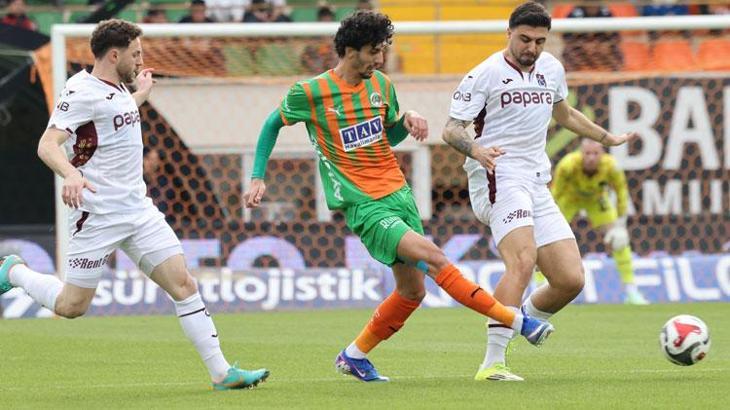 Alanyaspor – Trabzonspor maçında kazanan çıkmadı, Fırtına ağır darbe aldı