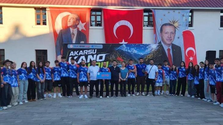 Munzur’da kano heyecanı kortej yürüyüşü ve açılış seremonisiyle başladı