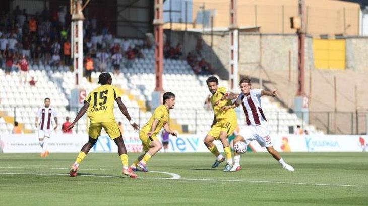 Bandırmaspor - İstanbulspor maçında 3 puan 3 golle geldi