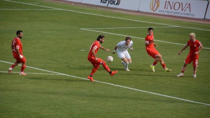 Balıkesirspor - Uşakspor maçında 5 gol vardı