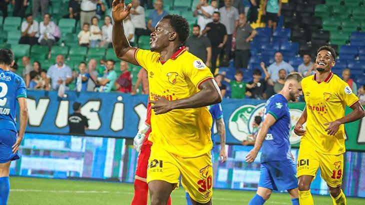 Göztepe Anthony Dennis’i mumla arıyor! Yeni transferler beklentiyi karşılayamadı