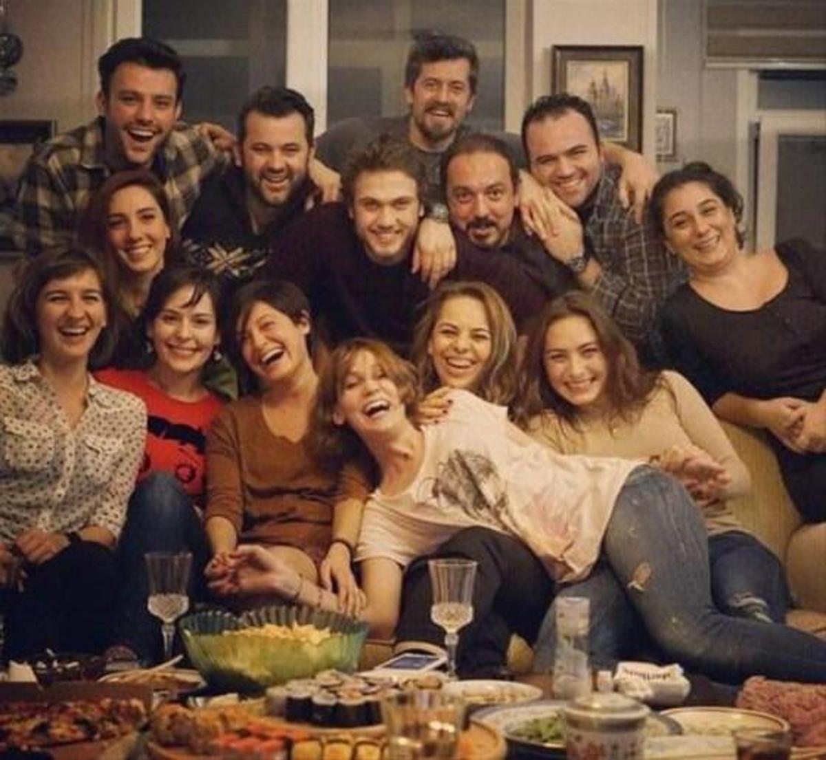 Yıllar sonra bir arada - Vatan Gazetesi Magazin Haberleri