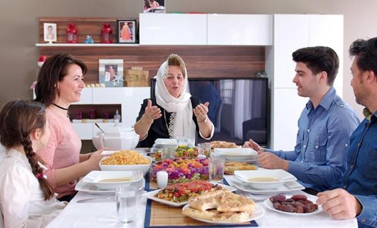 Yemek Duası Nasıl Okunur? Yemek Duasının Türkçe Arapça Okunuşu Ve ...