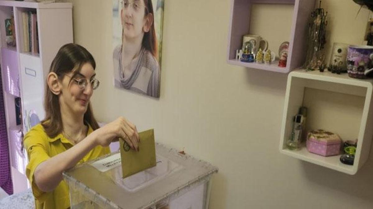 Rumeysa Gelgi kimdir, boyu-yaşı ve hastalığı nedir? Dünyanın en uzun