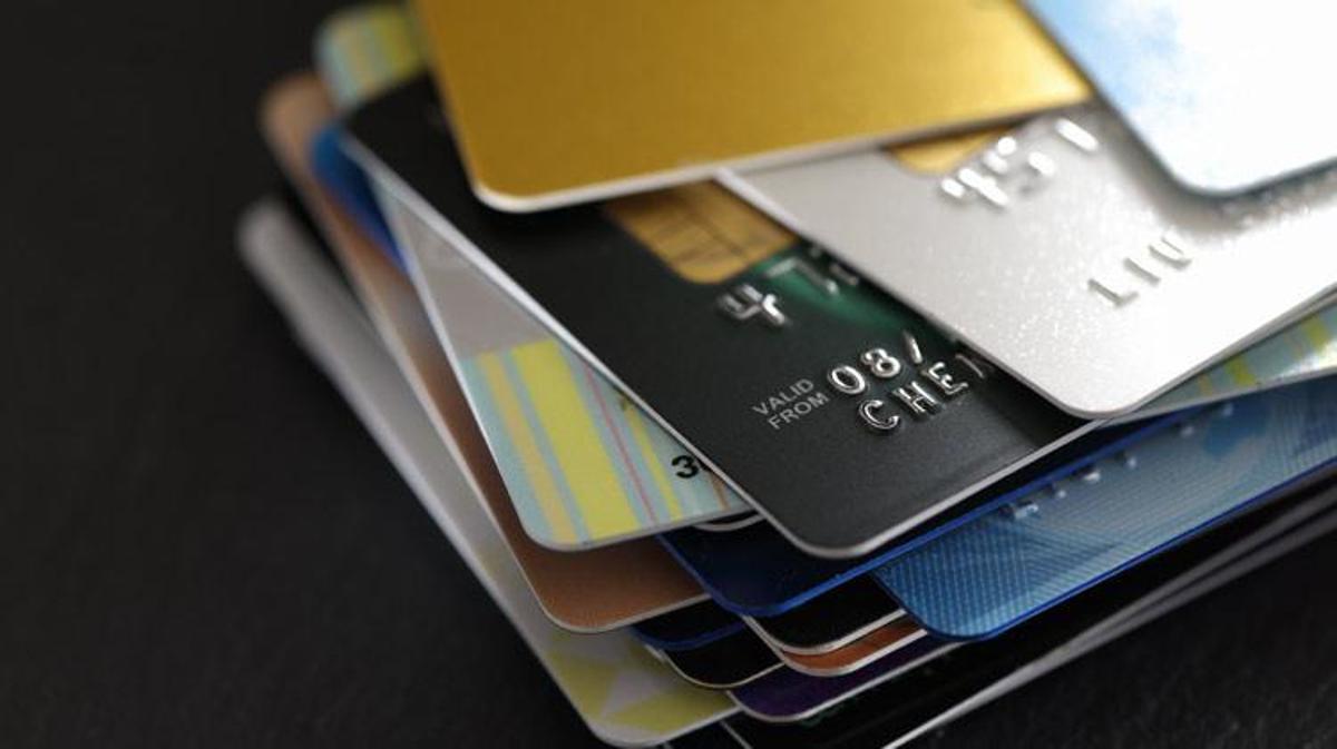 Kredi kartlarına yeni düzenleme sinyali Taksit sınırlaması mı geliyor