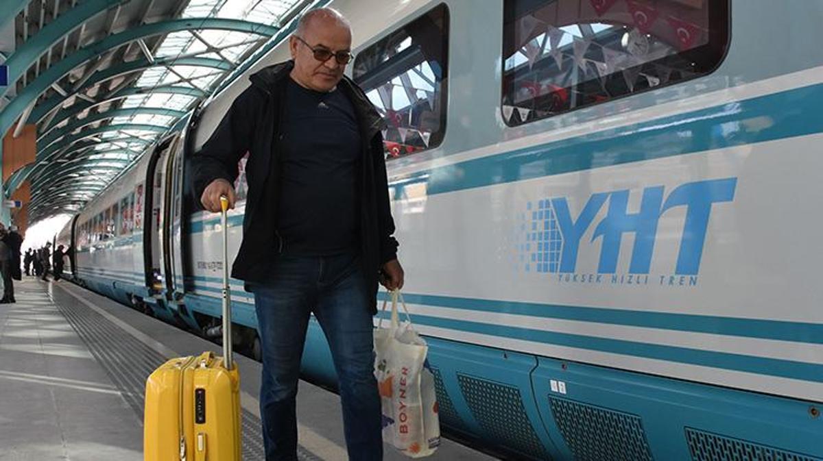 Emeklilere trenlerde indirim Bakan Uraloğlu açıkladı