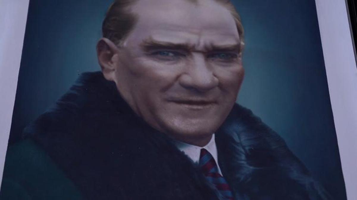 Ressam Şeref Sonel tarafından yapılan Atatürk portresi MEB envanterine girdi