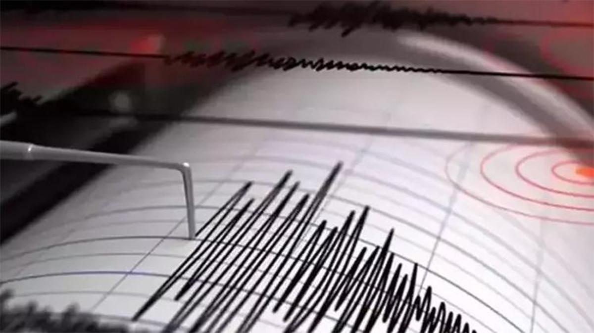 İzmir'de korkutan deprem AFAD duyurdu