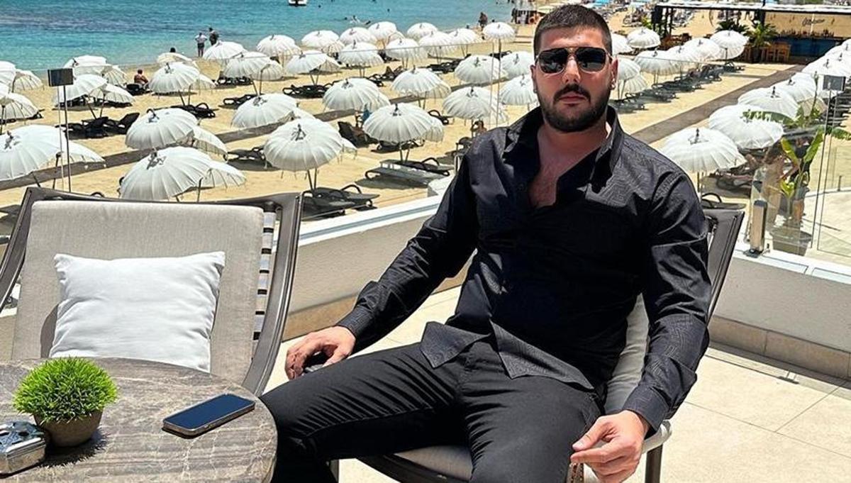 Turkish Comedian Cem Gölbaşı Detained in Bizarre Wig-Gate: The Unlikely Revenge of a Mocked Man - News Directory 3