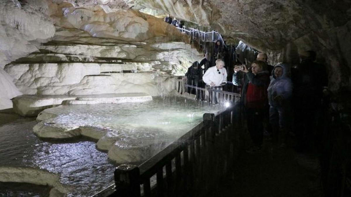 Doğanın Gizli Harikası: Kaklık Mağarası ve Yer Altındaki Pamukkale