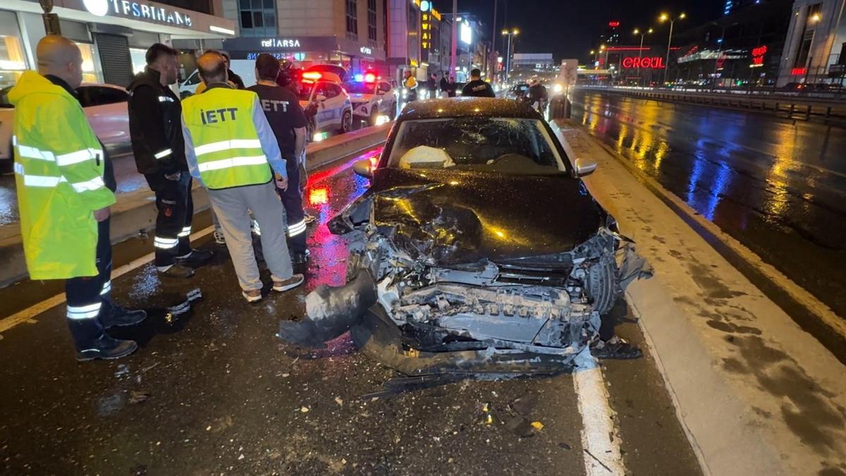 Avcılar'da üç aracın karıştığı zincirleme kaza: 2 yaralı - İstanbul ...