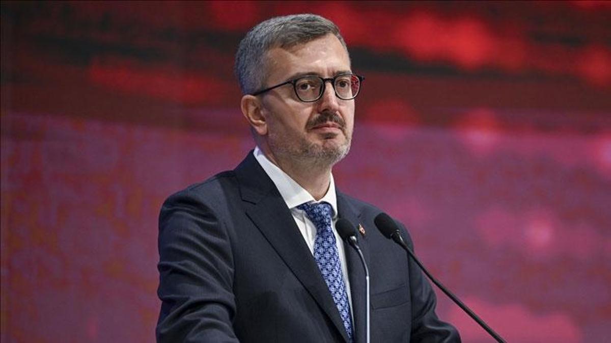 İletişim Başkanı Fahrettin Altun'un dezenformasyonla mücadele çağrısını içeren bir görsel.