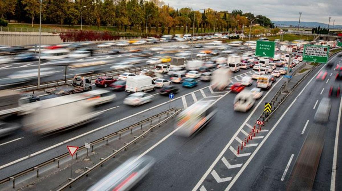 Trafik Denetleme ekiplerinin yol kapanma bilgilendirmesi