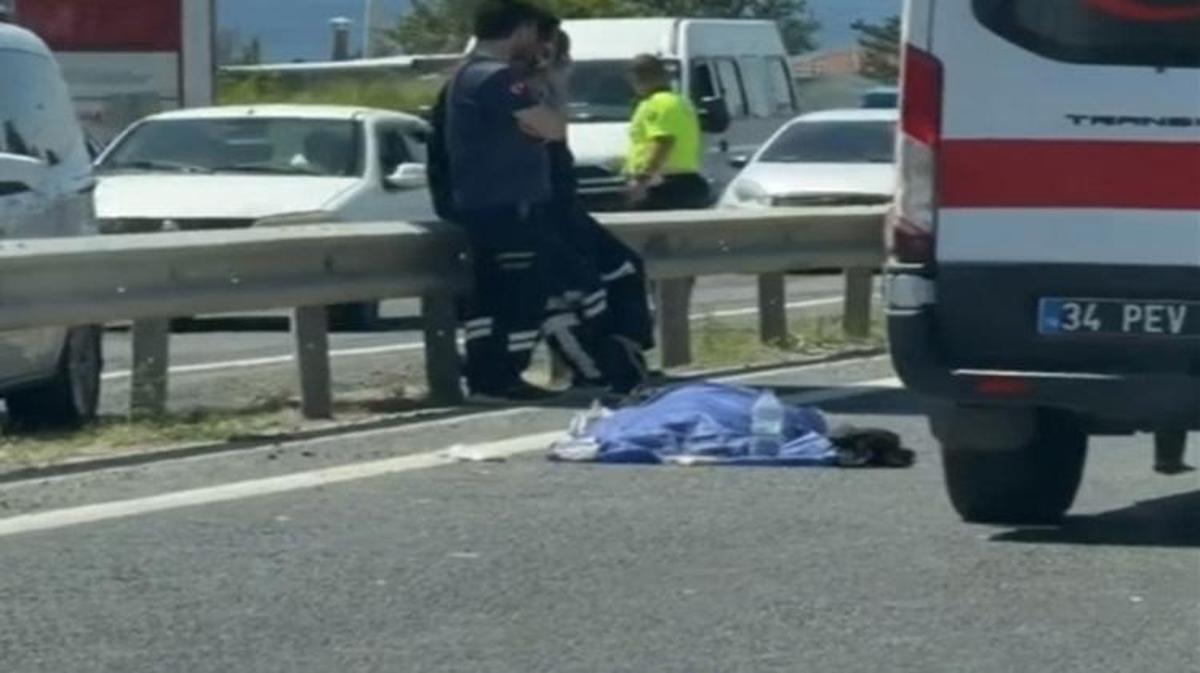 Büyükçekmece'de meydana gelen motosiklet kazası sonrası olay yeri