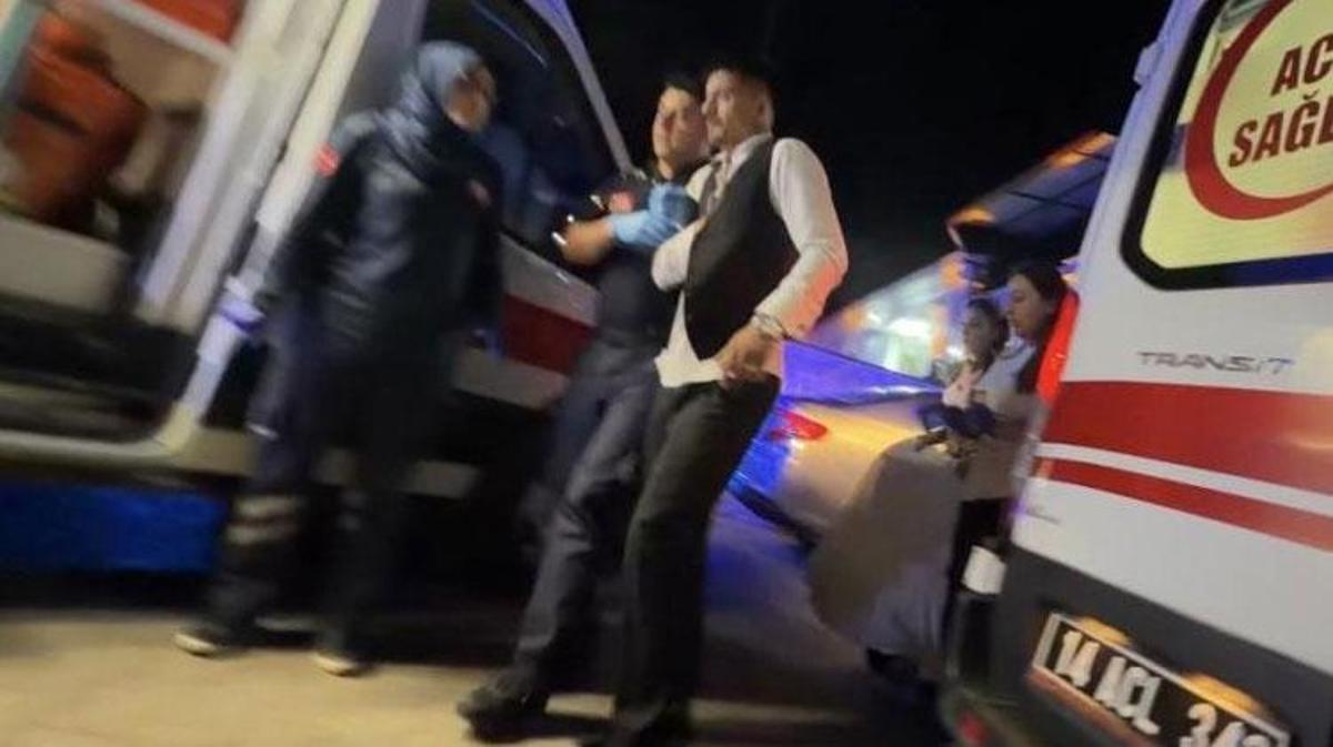 Düğün salonunda çıkan kavgada damat dahil 3 kişi yaralandı