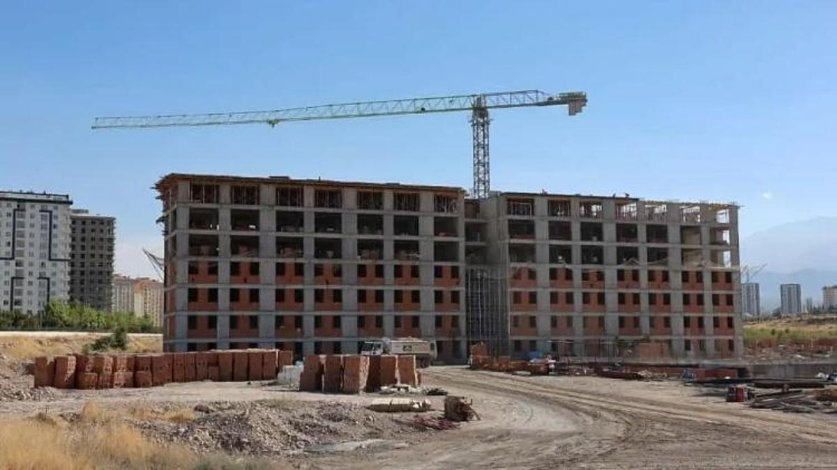 Kayseri'de yapılması planlanan 300 öğrenci kapasiteli yurt projesinin maketi veya inşaat alanı.