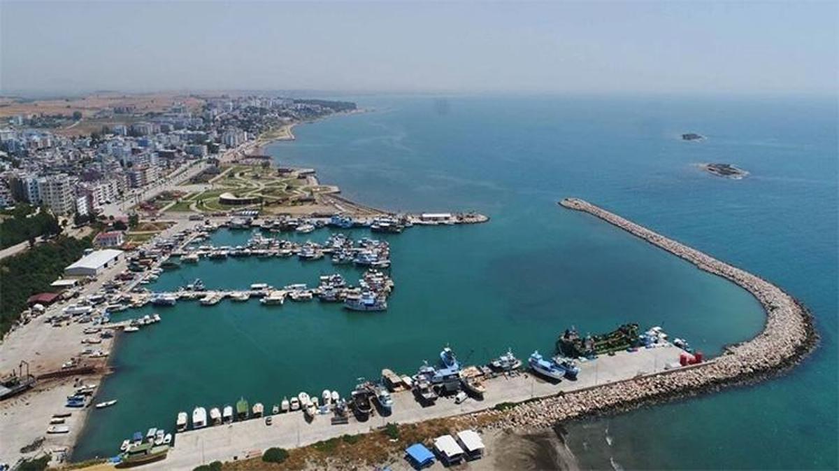 Karataş sahilleri sil baştan! Rapor tamamlandı, kaçak yapılar yıkıldı