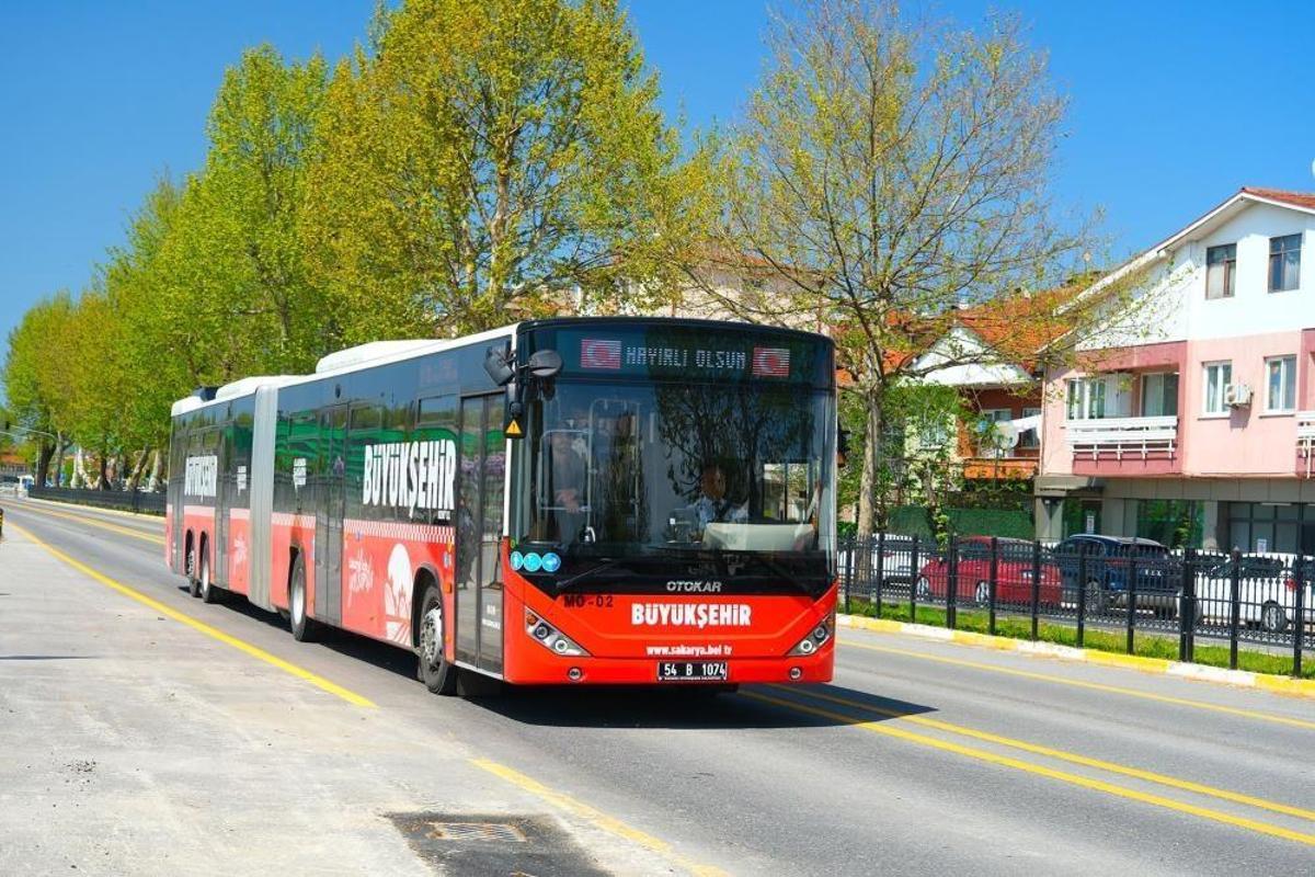 Sakarya'da 15 Temmuz Demokrasi ve Milli Birlik Günü dolayısıyla toplu taşıma araçlarının ücretsiz olacağı duyuruldu.