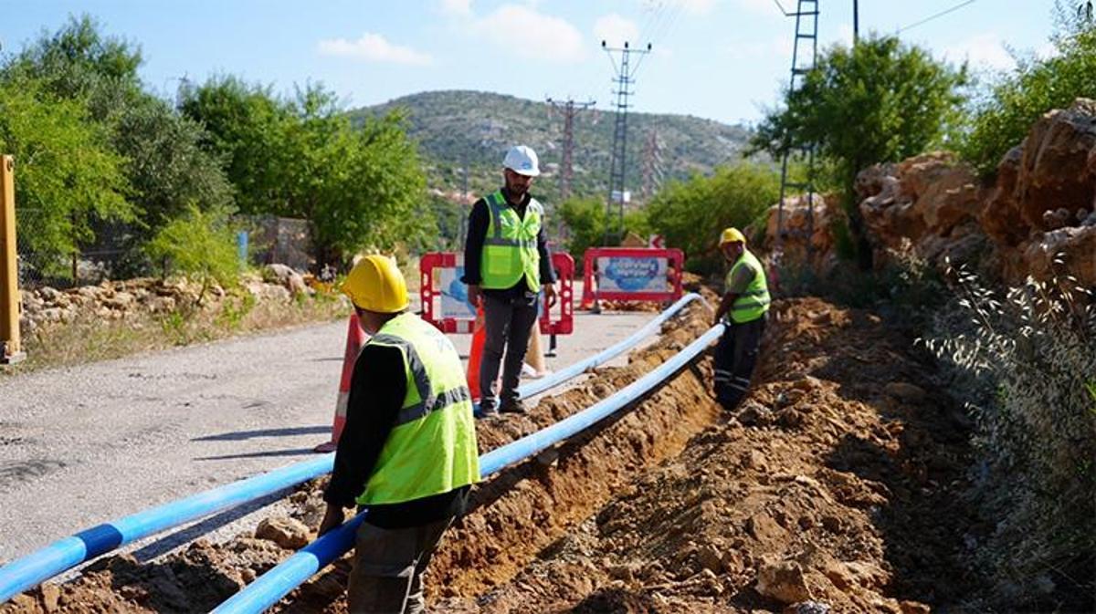Silifke'de yenilenen içme suyu deposu ve şebeke hattı