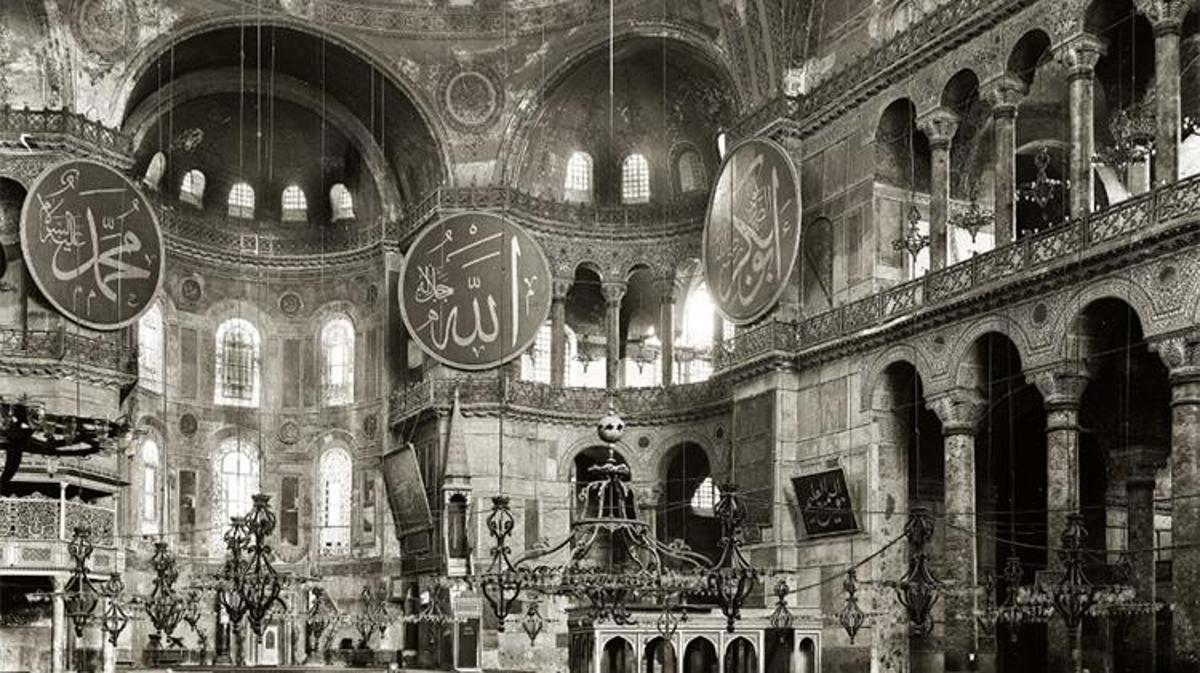 Fethin Mührü kitabı kapağı ve içerik görselleri