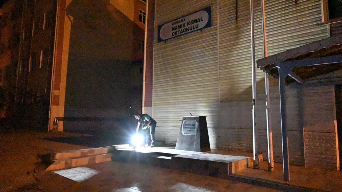 Kırıkkale'de Atatürk büstüne zarar veren şüpheli yakalandı
