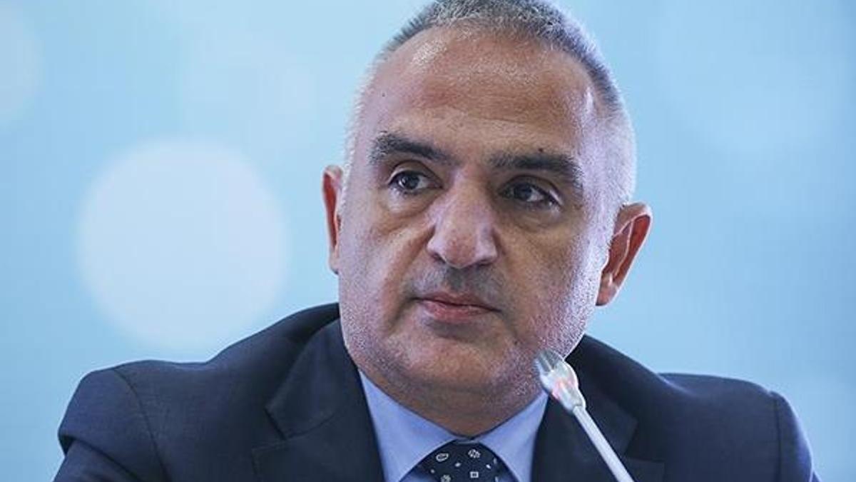 Bakan Ersoy'dan 'turizm sezonu' açıklaması