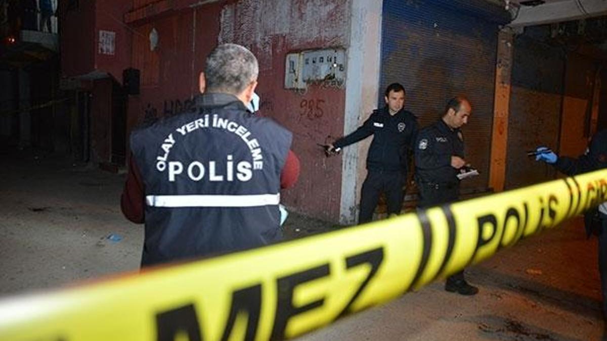 Sokak ortasında silahlı saldırı!