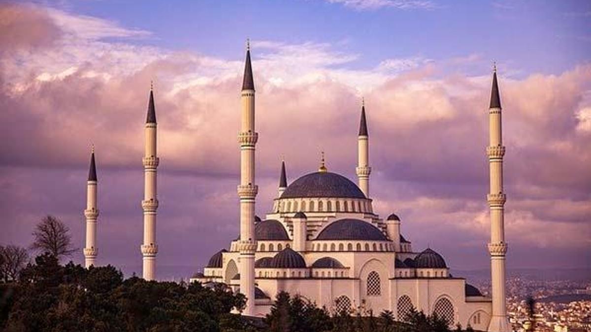 Berat Kandili ne zaman, hangi gün? Ramazan ne zaman? Berat gecesi hangi ibadetler edilir?