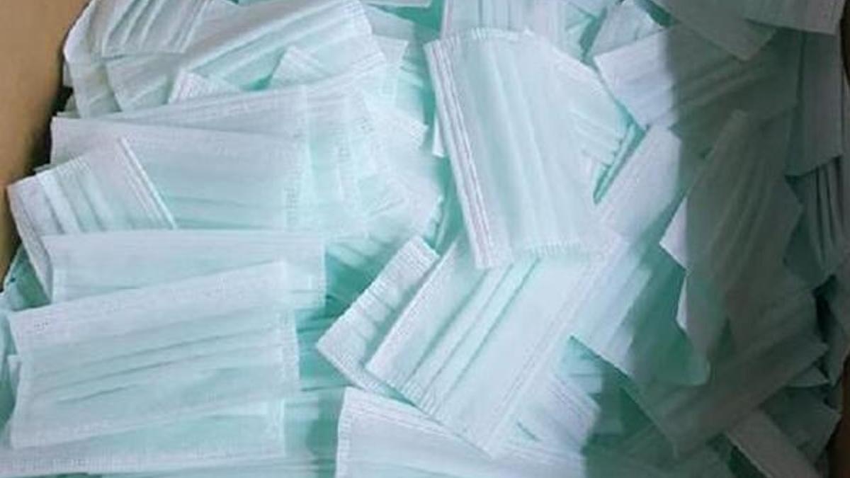 Başakşehir'de 100 bin sahte maske ele geçirildi