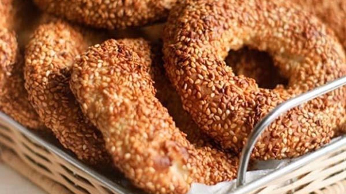 Kandil simidi tarifi nasıl yapılır? Berat Kandili için evde kolay yapabileceğiniz kandil simidi tarifi