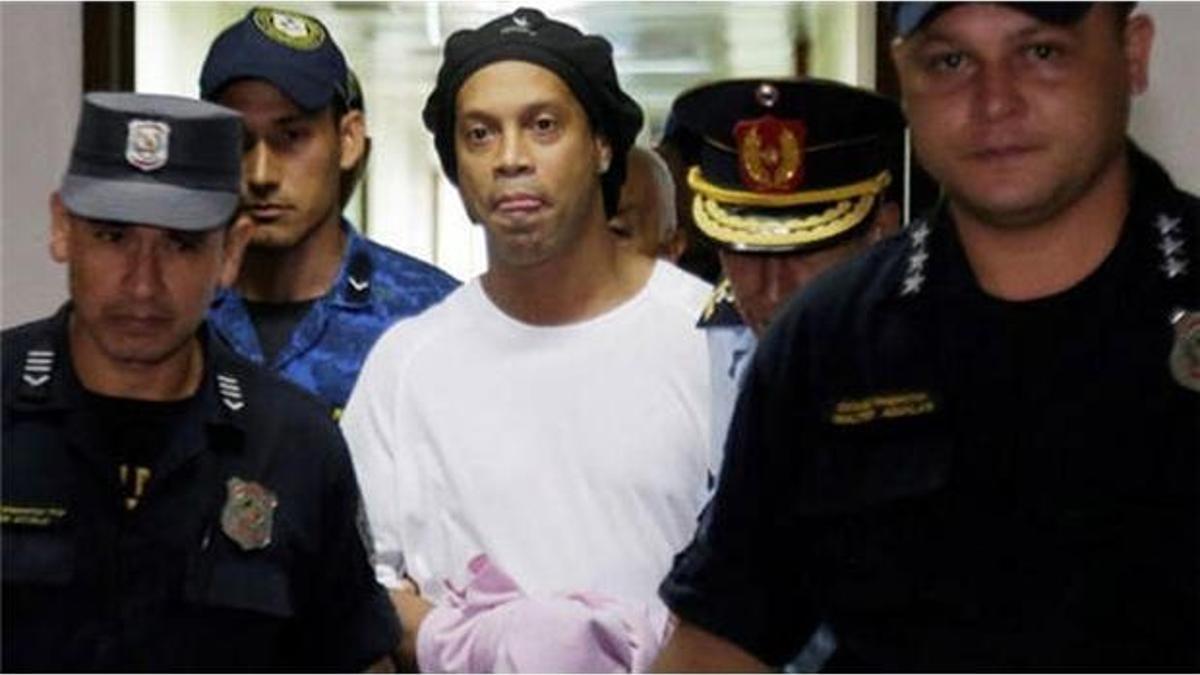 Efsane futbolcu Ronaldinho serbest bırakıldı