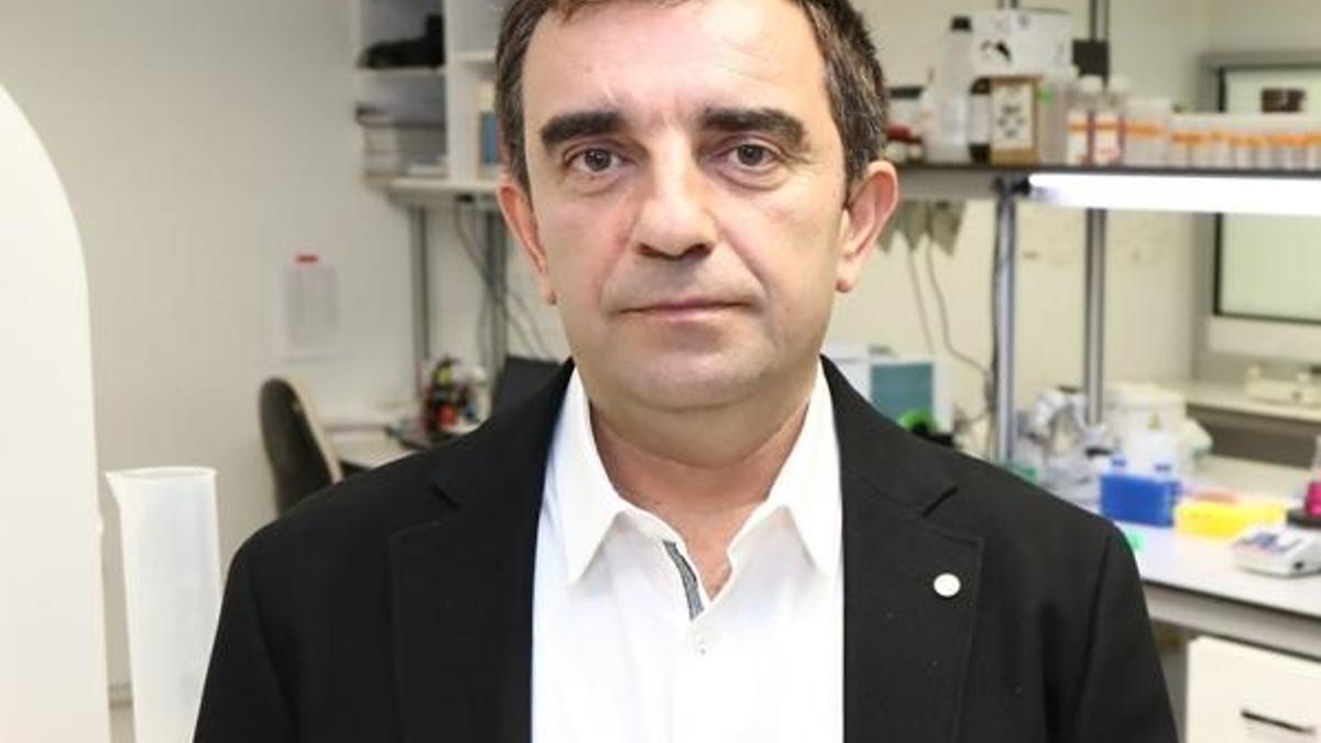 Virüsü izole eden profesör önemli gelişmeyi paylaştı!