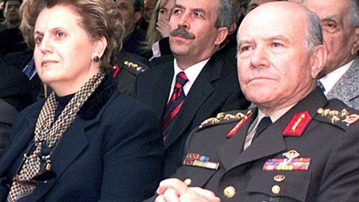 Aytaç Yalman'ın eşi Berna Yalman da corona virüsten hayatını kaybetti