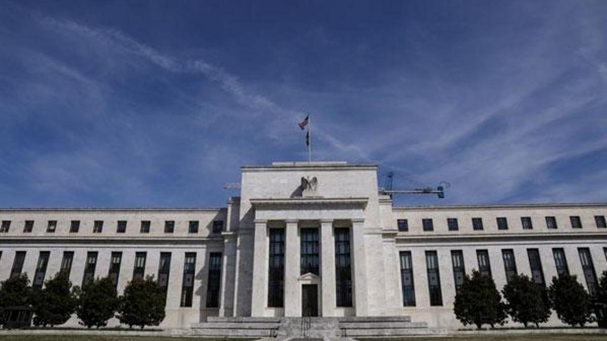 Fed'den 2,3 trilyon dolarlık kredi desteği için ilave adım