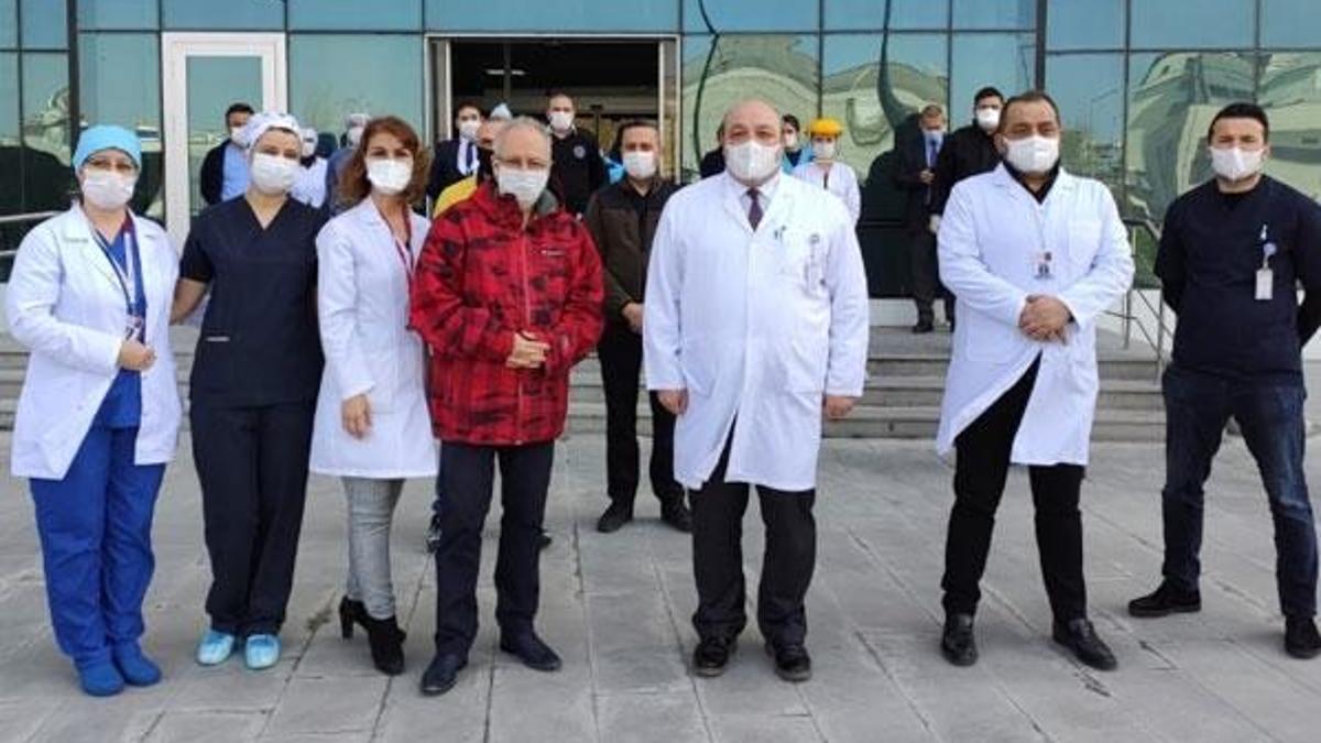 Prof. Dr. Oğuz Özyaral corona virüsü yendi