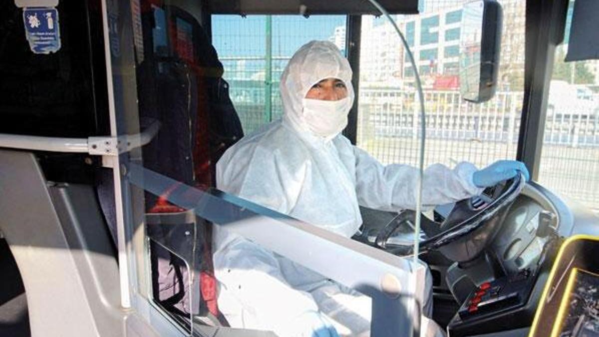 Metrobüs şoförleri tulum giyecek