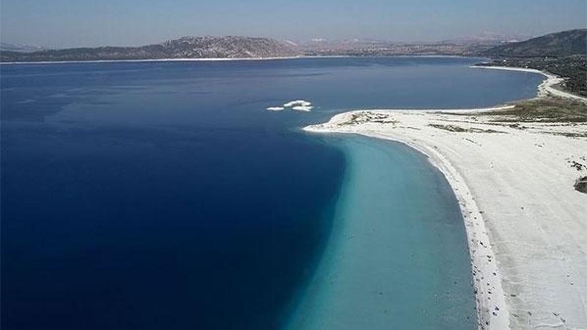 Salda Gölü koronavirüs önlemleri kapsamında ziyarete kapatıldı