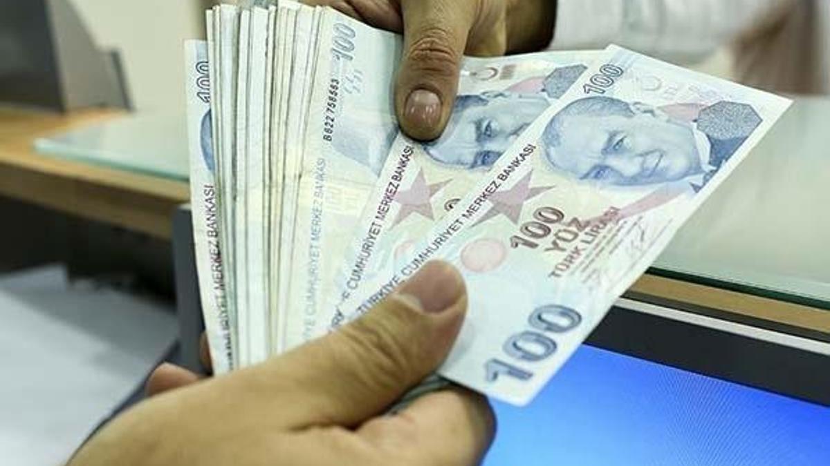 6 ay ertelemeli kredi başvurusu nasıl yapılır? Halkbank, Vakıfbank ve Ziraat Bankası 6 ay geri ödemesiz kredi desteği