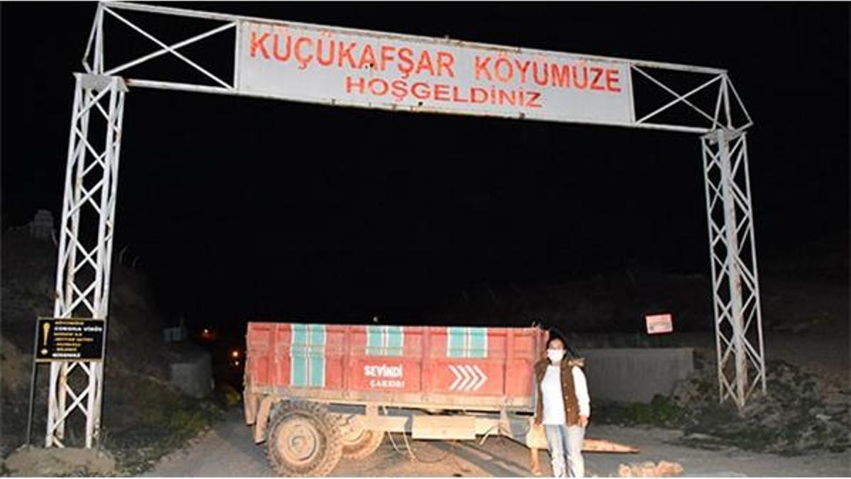 Muhtar, köye giriş ve çıkışları yasakladı