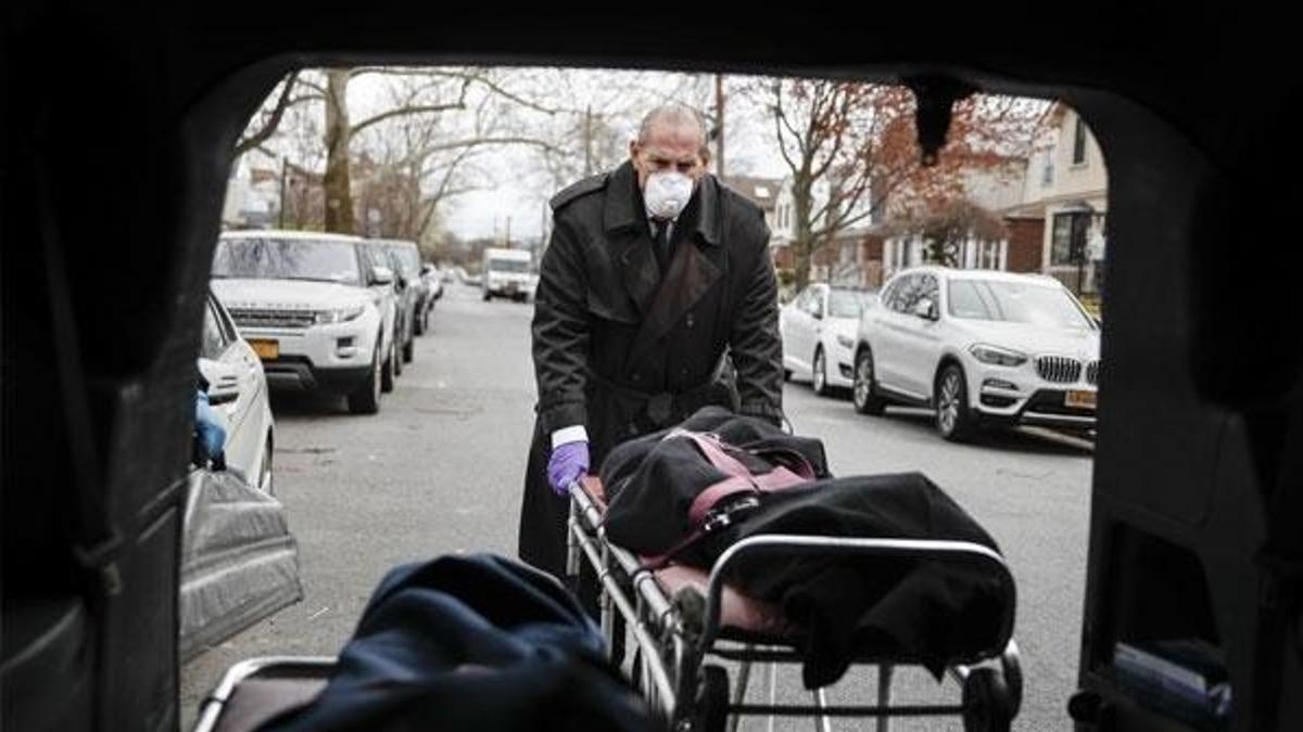 New York'ta 50 eğitim departmanı çalışanı Kovid-19'dan vefat etti