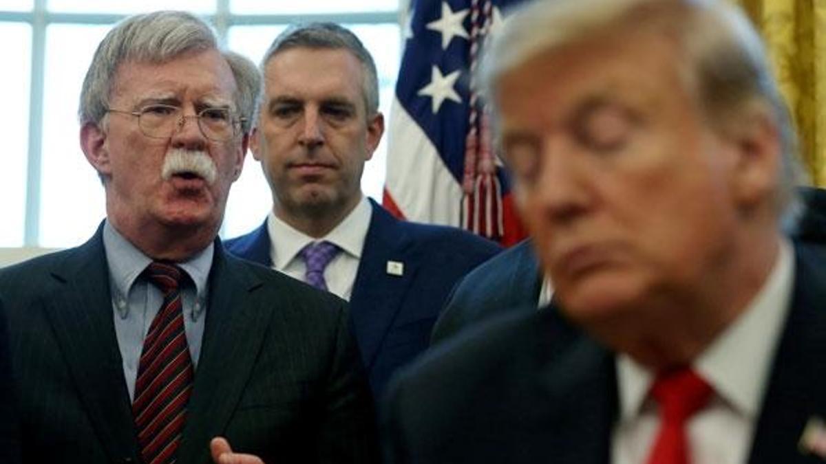 John Bolton'ın Trablus saldırısı için Hafter'e "yeşil ışık yaktığı" iddiası